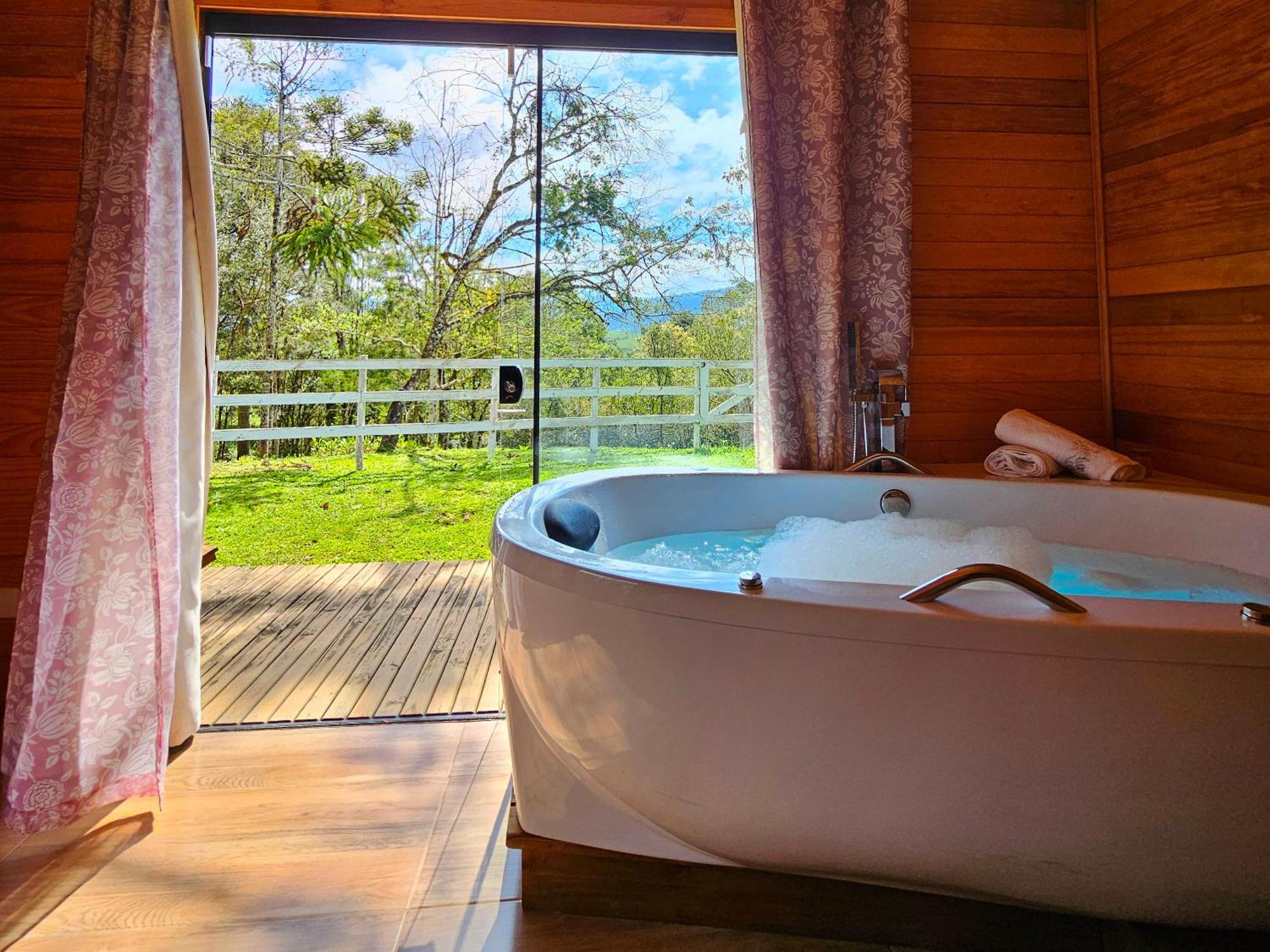 Cabana Com Hidromassagem Бом Ретиро Екстериор снимка